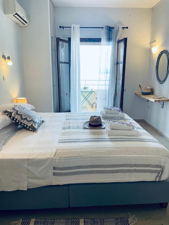 Hotel Odeon B&B บาร์บาตี ภายนอก รูปภาพ